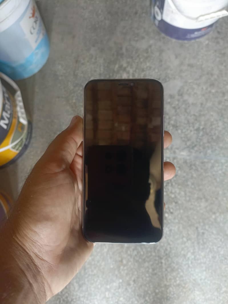Apple iPhone X 3