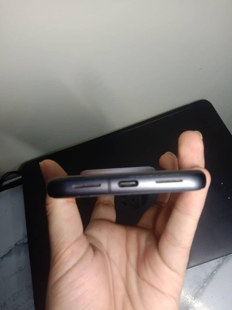 Google Pixel 8 2