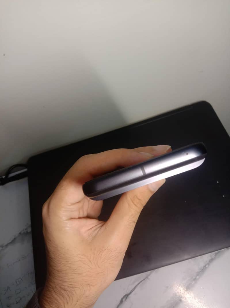 Google Pixel 8 3