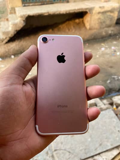 Apple iPhone 7