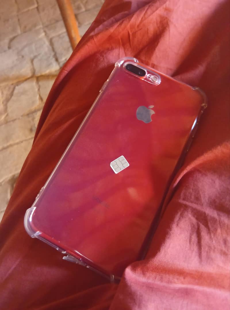 Apple iPhone 7 Plus 0