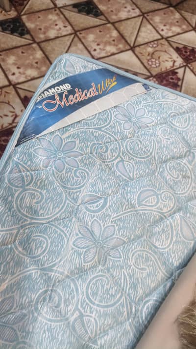 dubel bed mattress medicated urgent sell