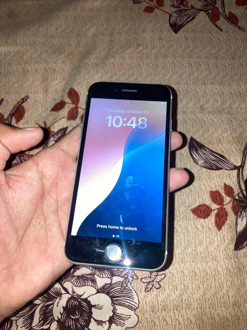 Apple iPhone SE 3
