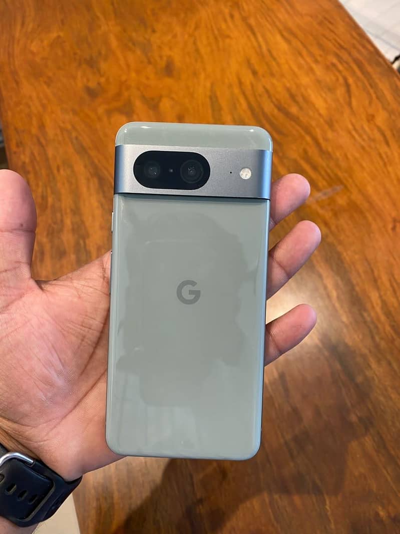 Google Pixel 8 5