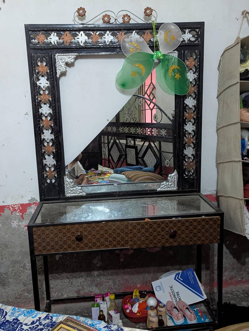 Dressing Table 2