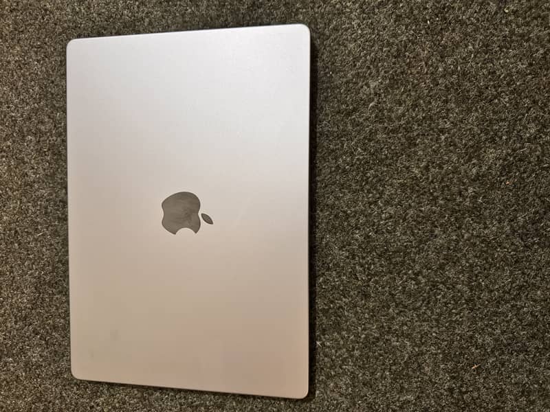 Macbook Pro M1 Pro 4