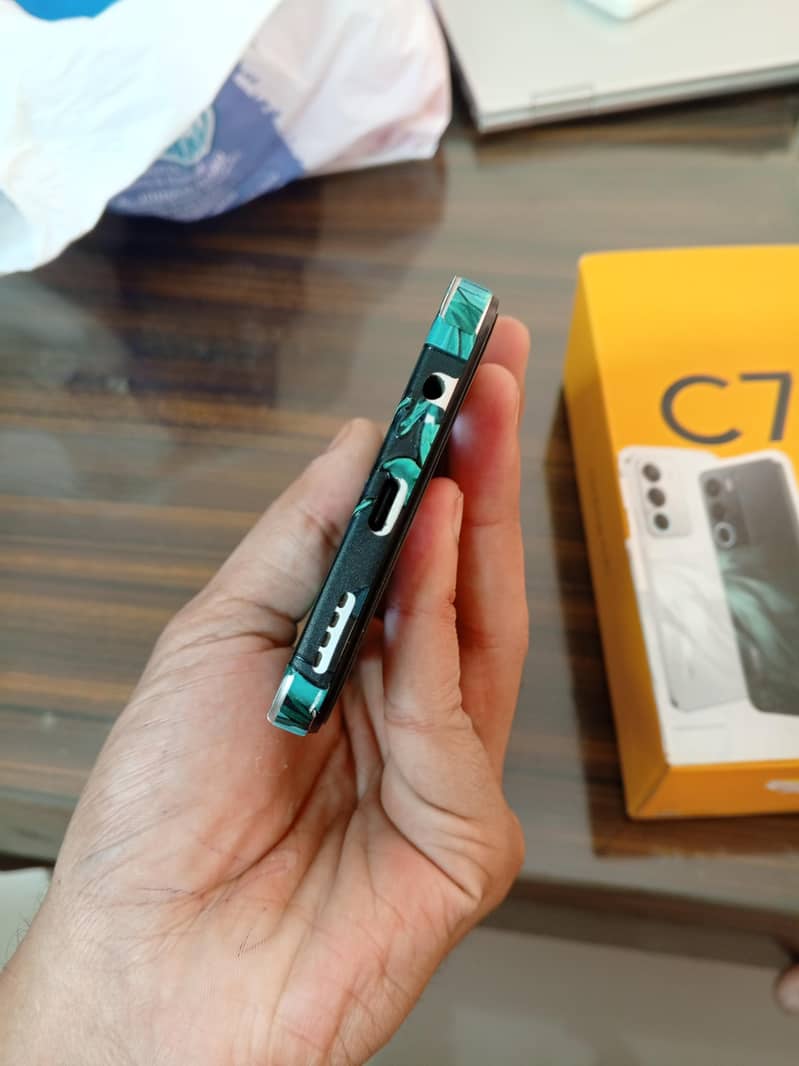 Realme C71 8