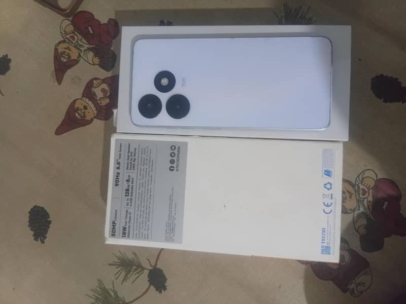 Tecno 2c 4/128 1