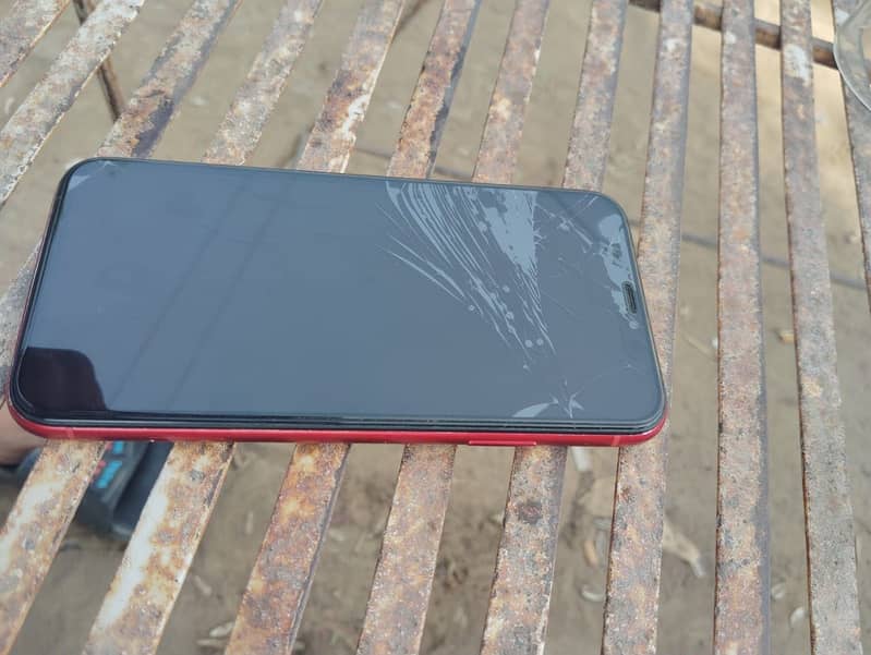 Apple iPhone XR 0