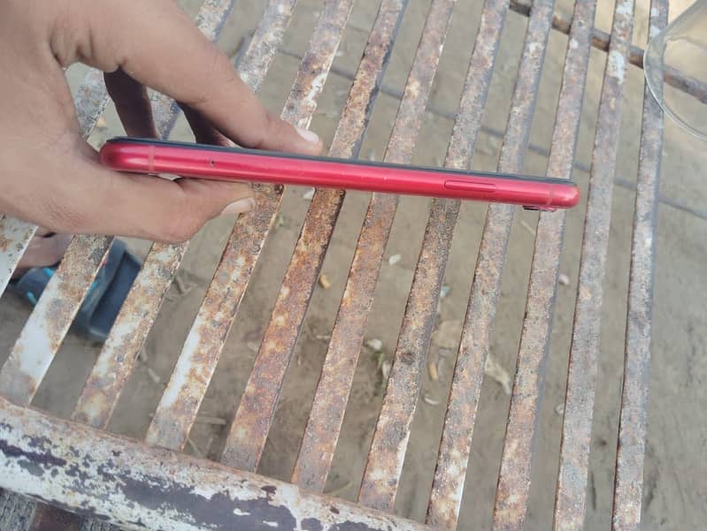 Apple iPhone XR 5
