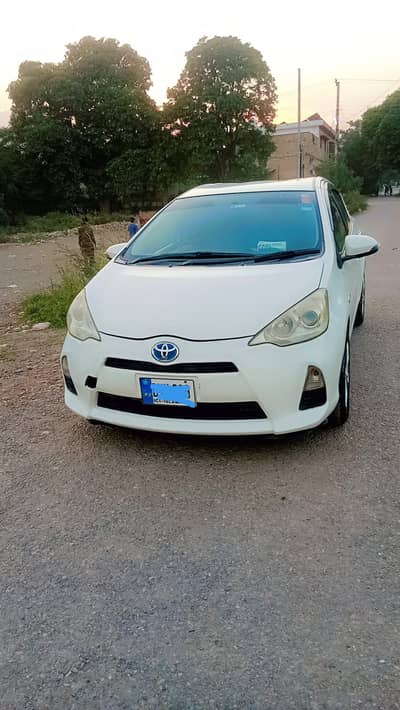 Toyota Aqua 2012
