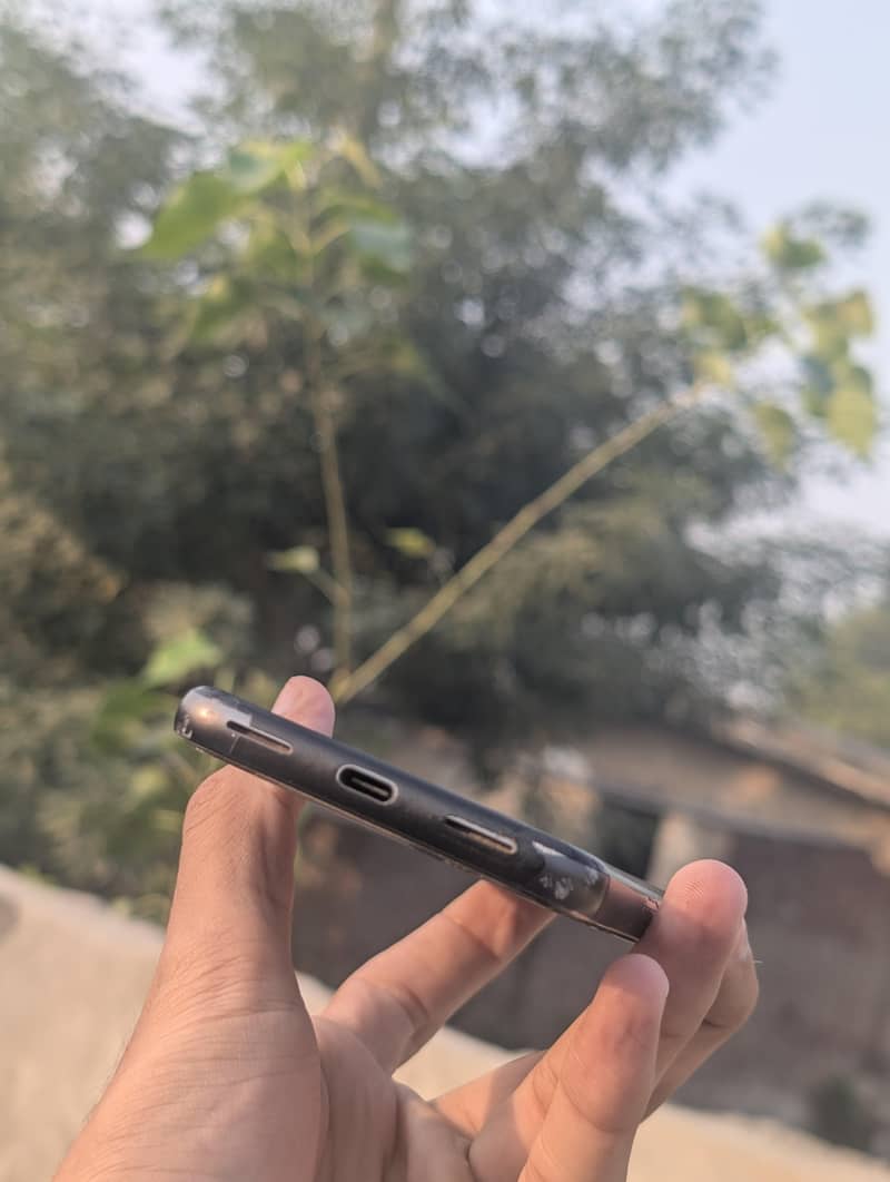 Google Pixel 8a 1