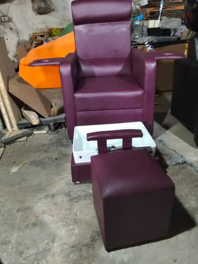 Barber chair/Cutting chair/ Shampoo unit/Trolly/Saloon Furniture.