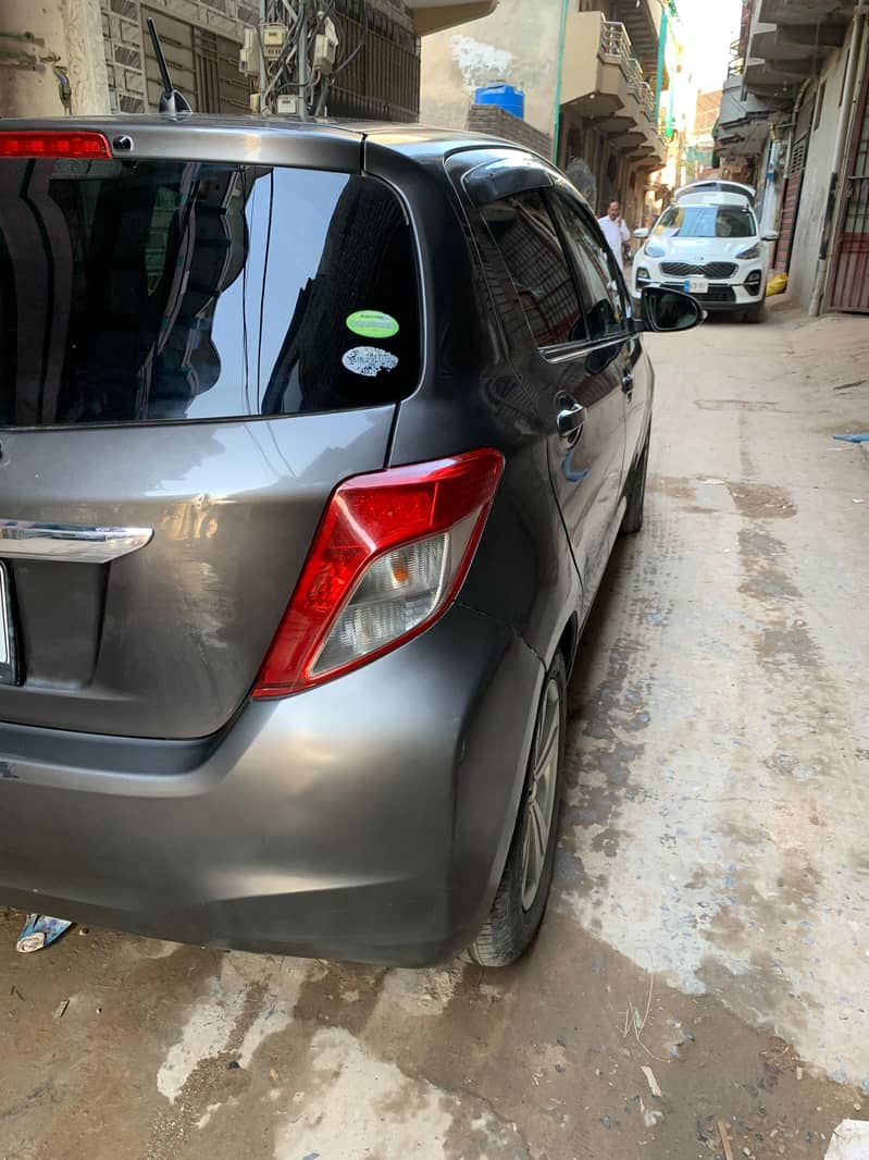 Toyota Vitz 2012 8