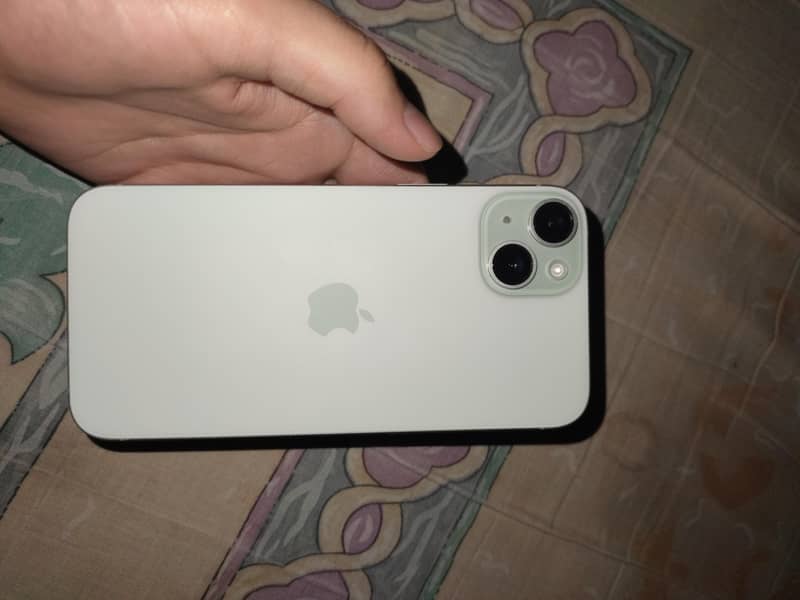 Apple iPhone 15 plus 0