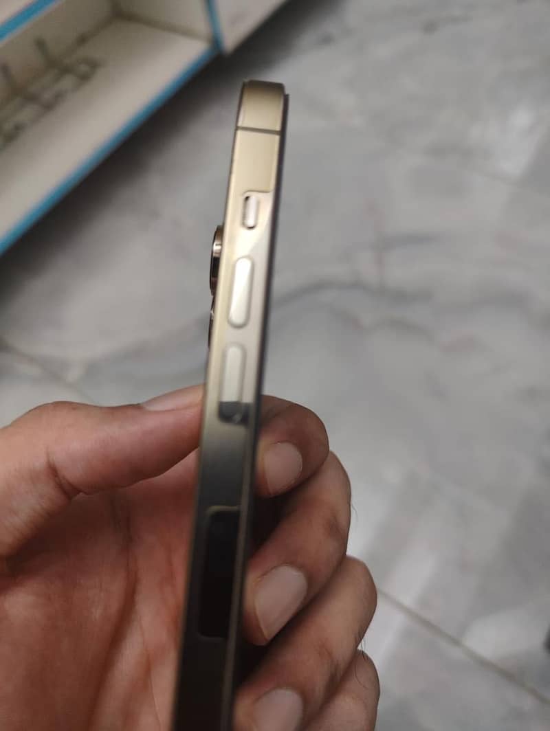 Apple iPhone 14 Pro 3