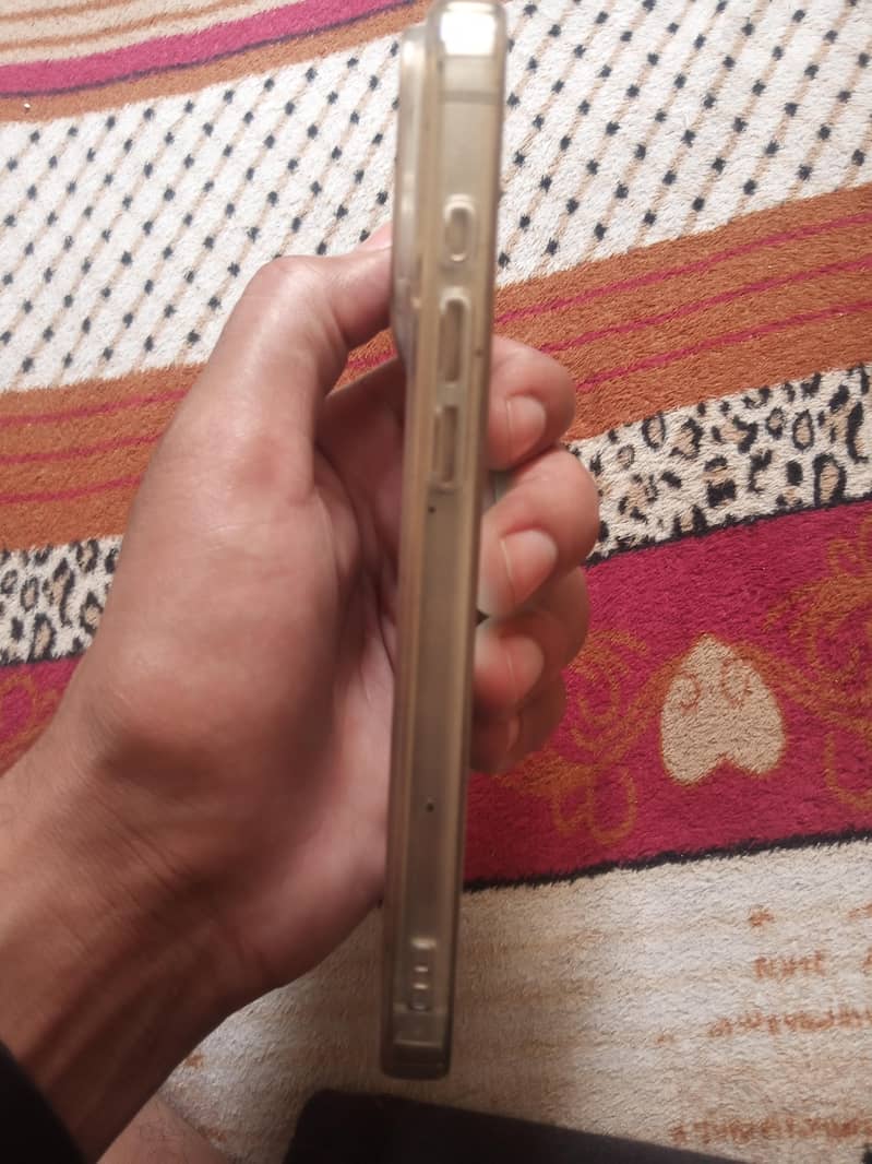 Apple iPhone 17 Pro Max 2