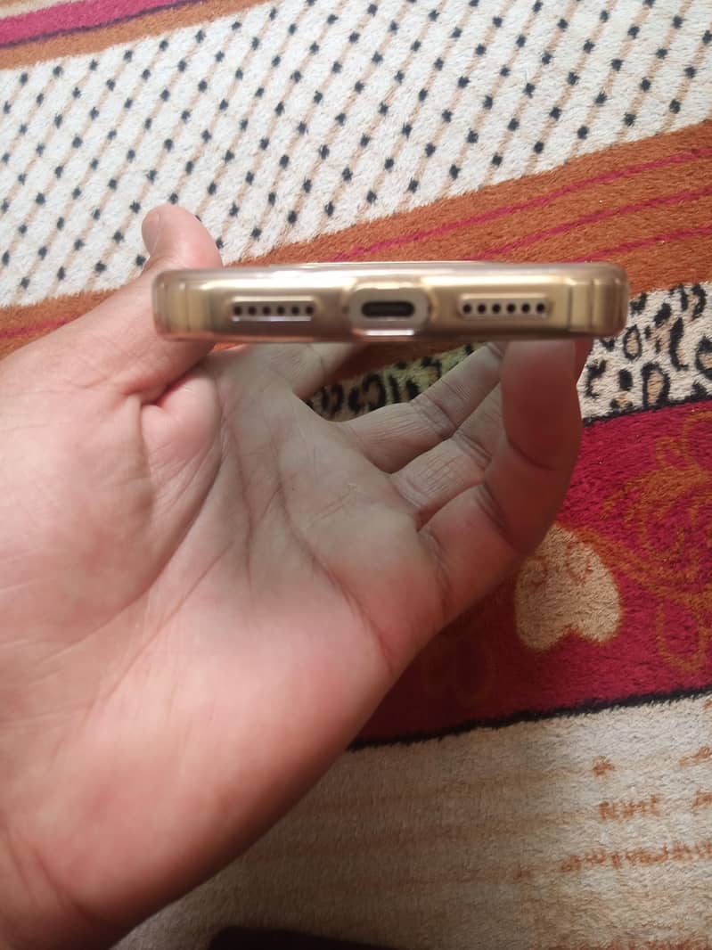 Apple iPhone 17 Pro Max 3