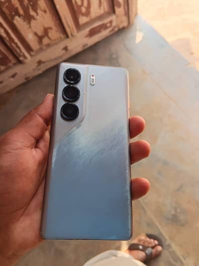 Tecno CAMON 40 Pro