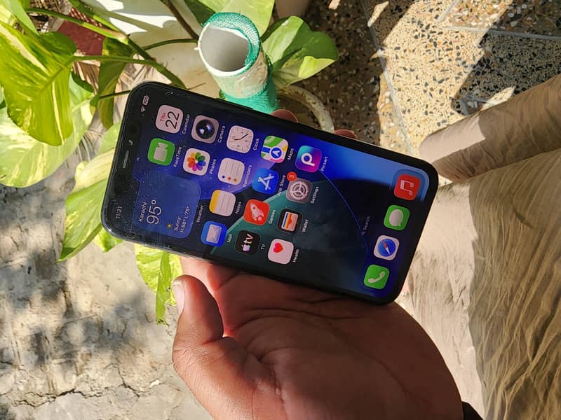 iPhone 11 pro 1