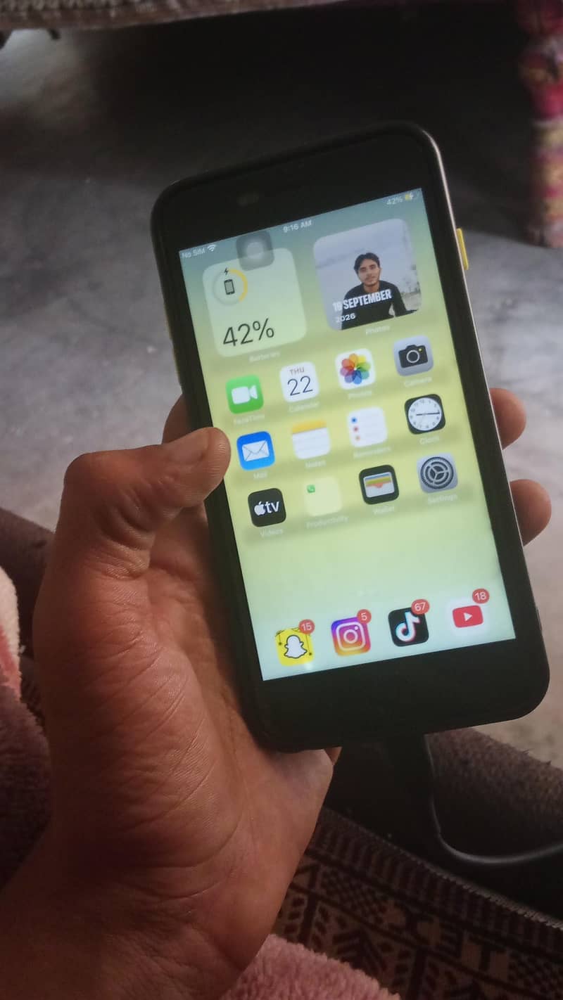 Apple iPhone 8 Plus 2
