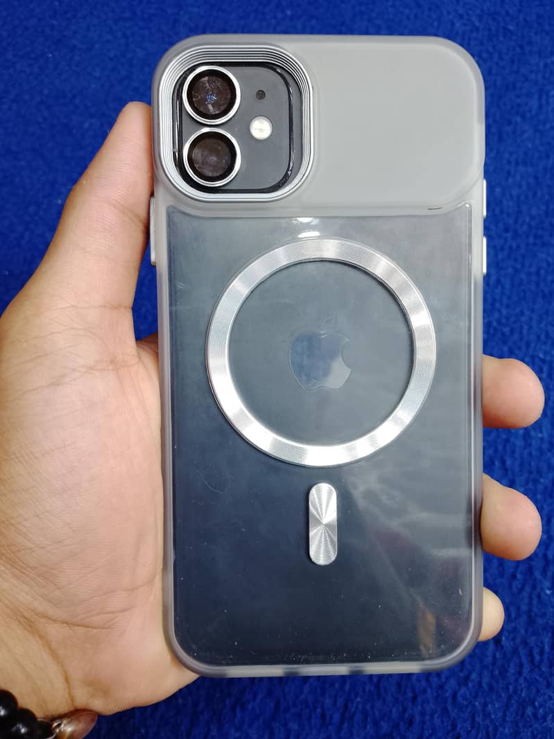 Apple iPhone 11 4