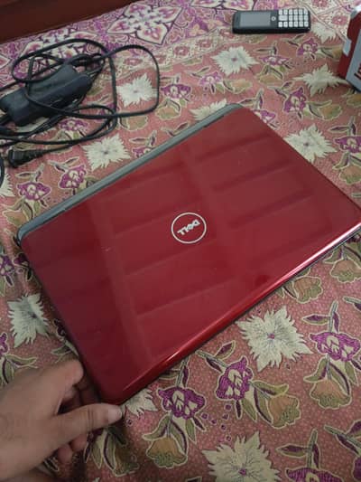 Dell Inspiron Laptop 4GB RAM 200GB Storage – Rs. 15,000