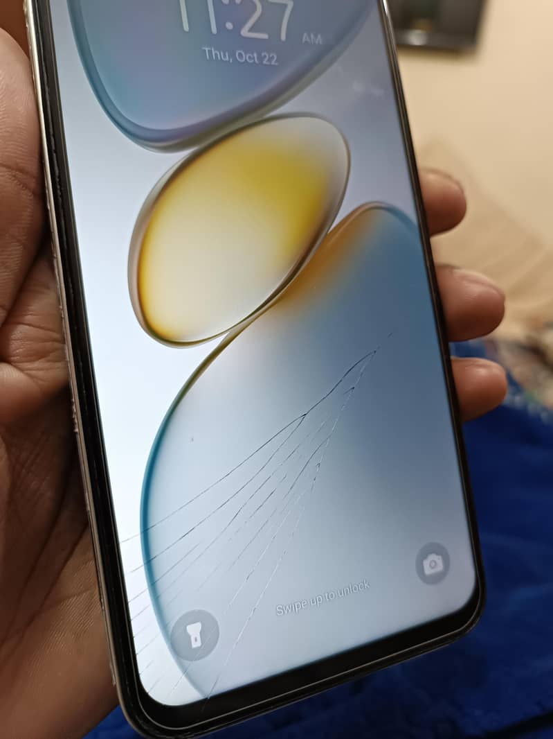 Tecno Spark Go 1 2