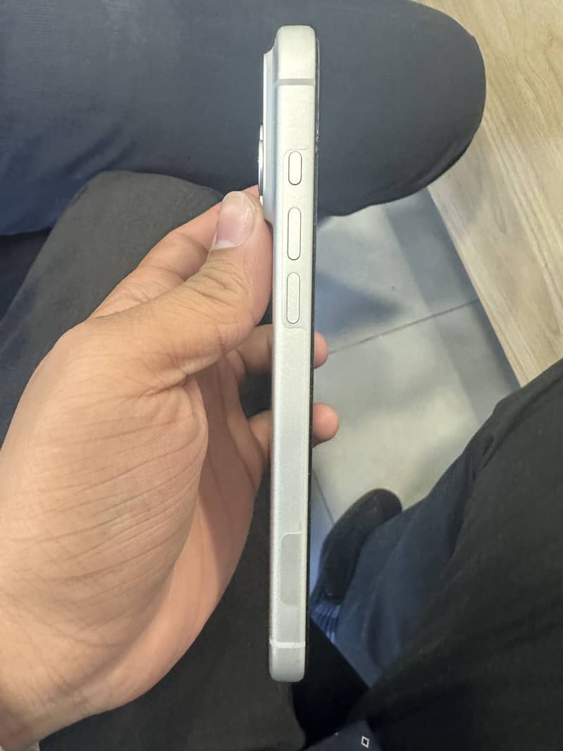 Apple iPhone 17 Pro Max 3