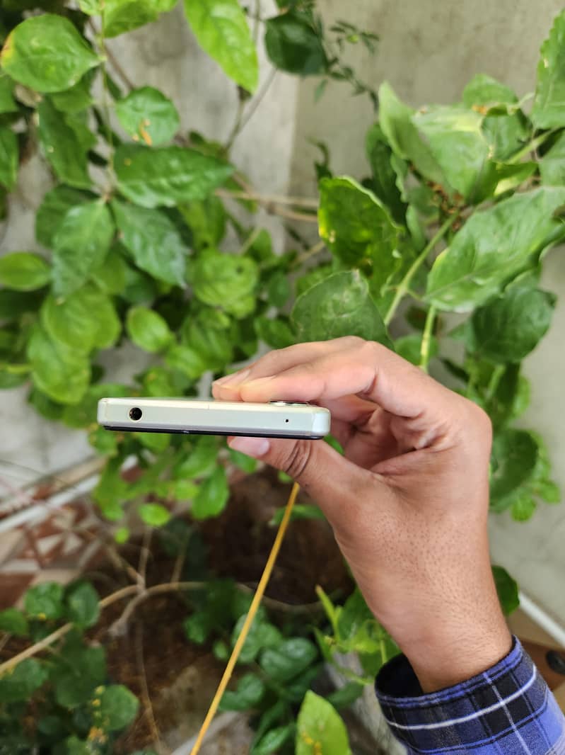 Sony Xperia 5 mark 4 4