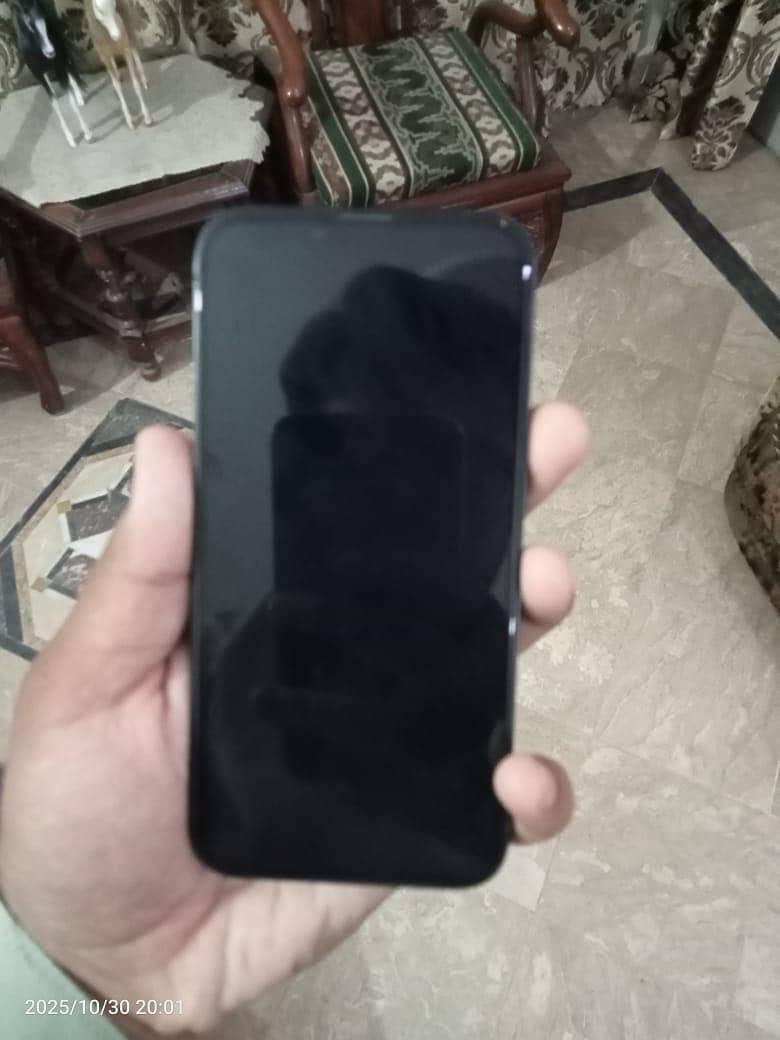 Apple iPhone 13 3