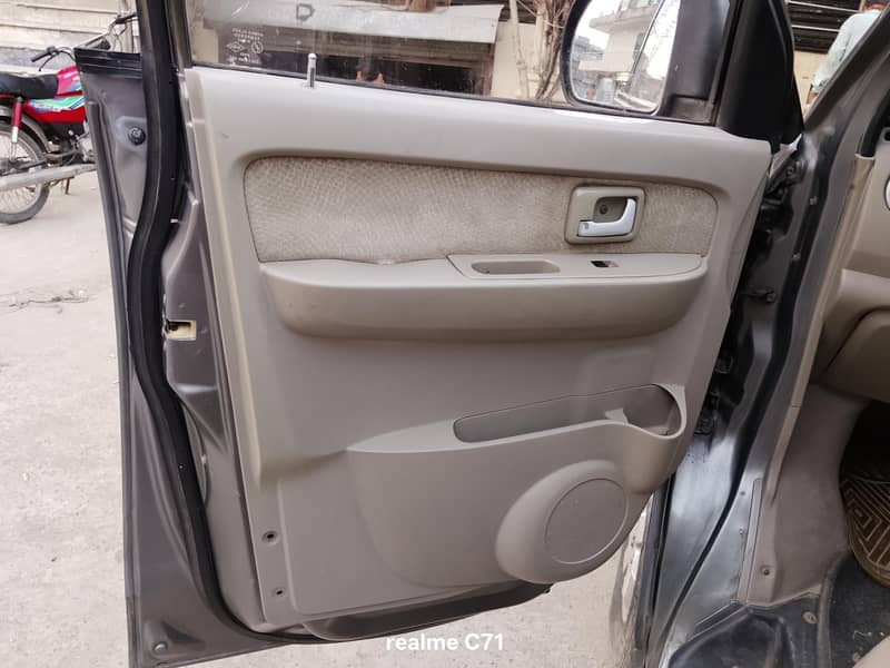Suzuki APV 2012 9