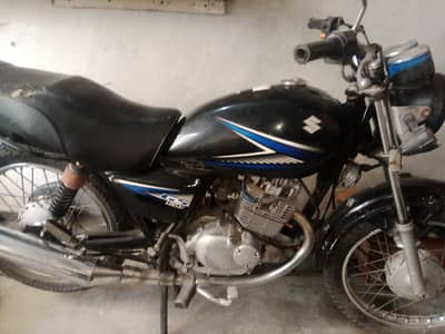 Suzuki GS 150 2011