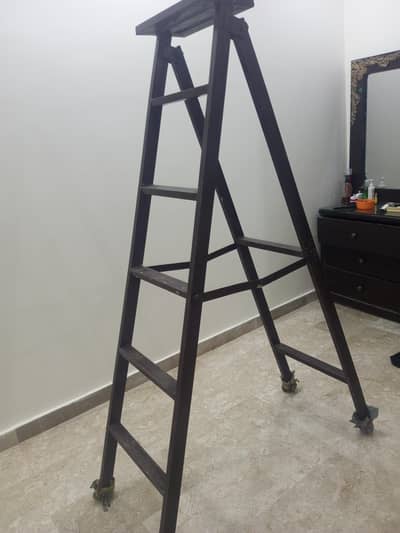 Heavy Duty Iron Ladder for Sale