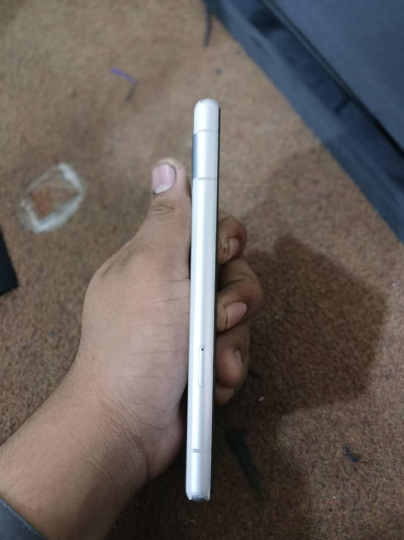 Google Pixel 7a 03064446203 1
