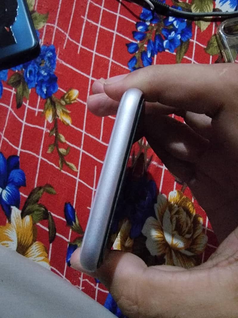 Apple iPhone SE 5