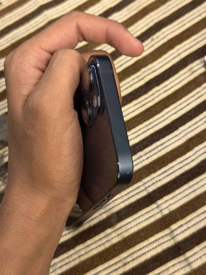 Apple iPhone 14 2