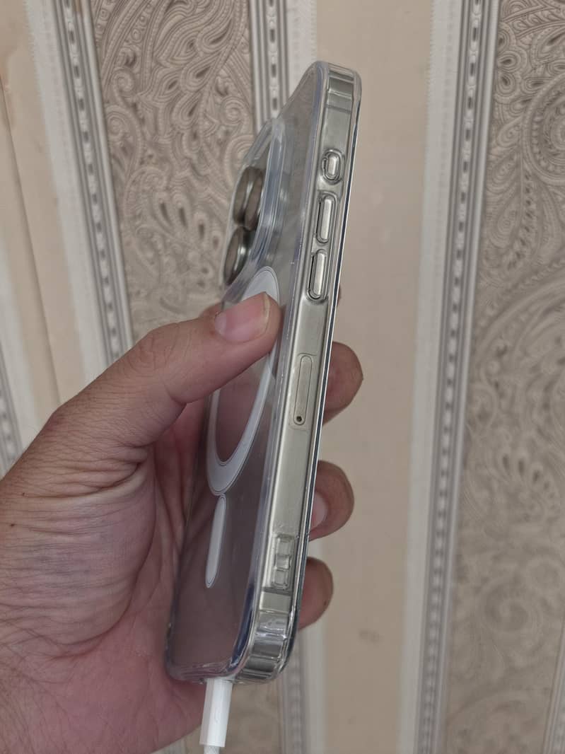 Iphone 15 Pro PTA 3