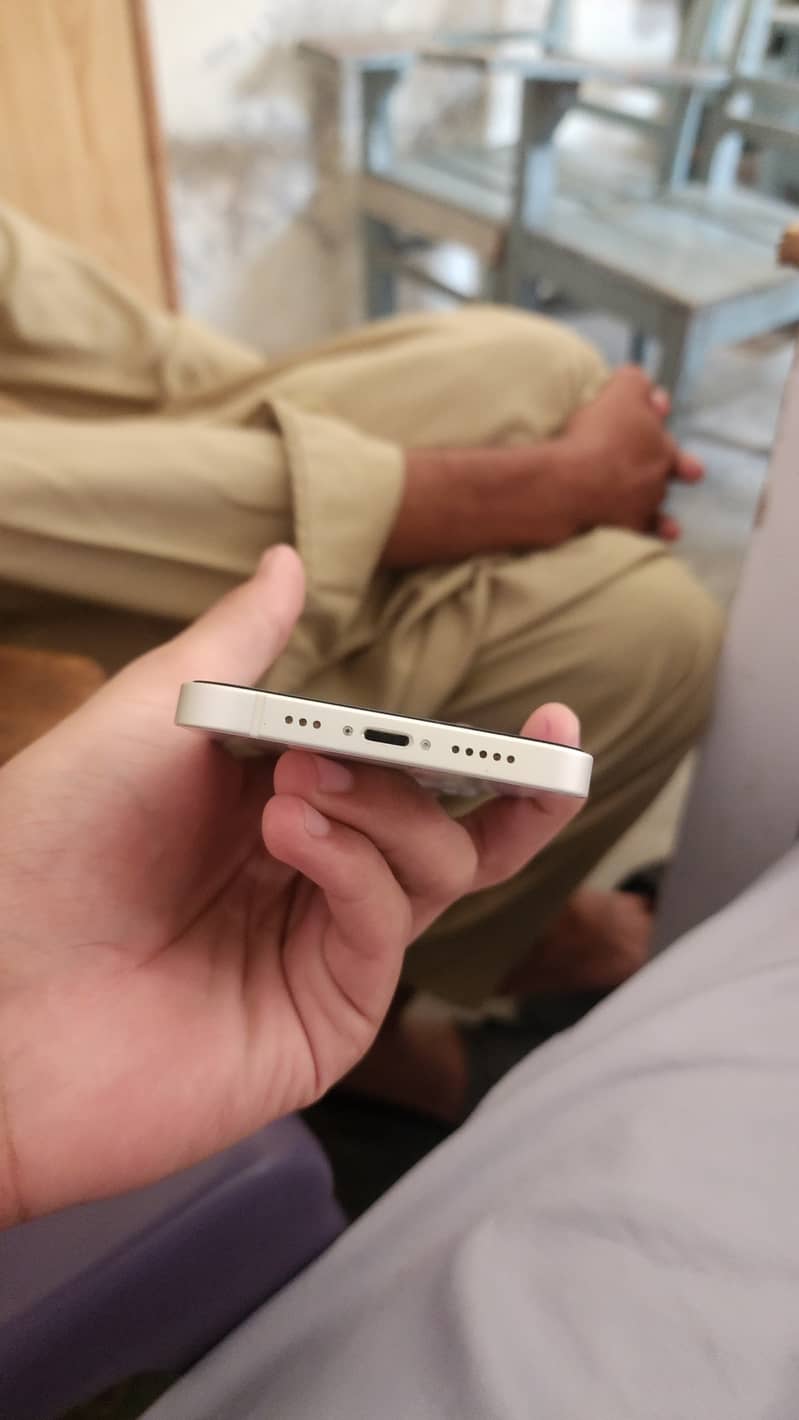 Apple iPhone 12 0