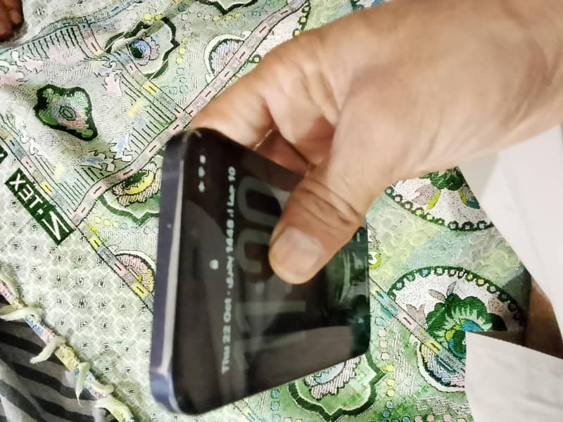Apple iPhone 12 4