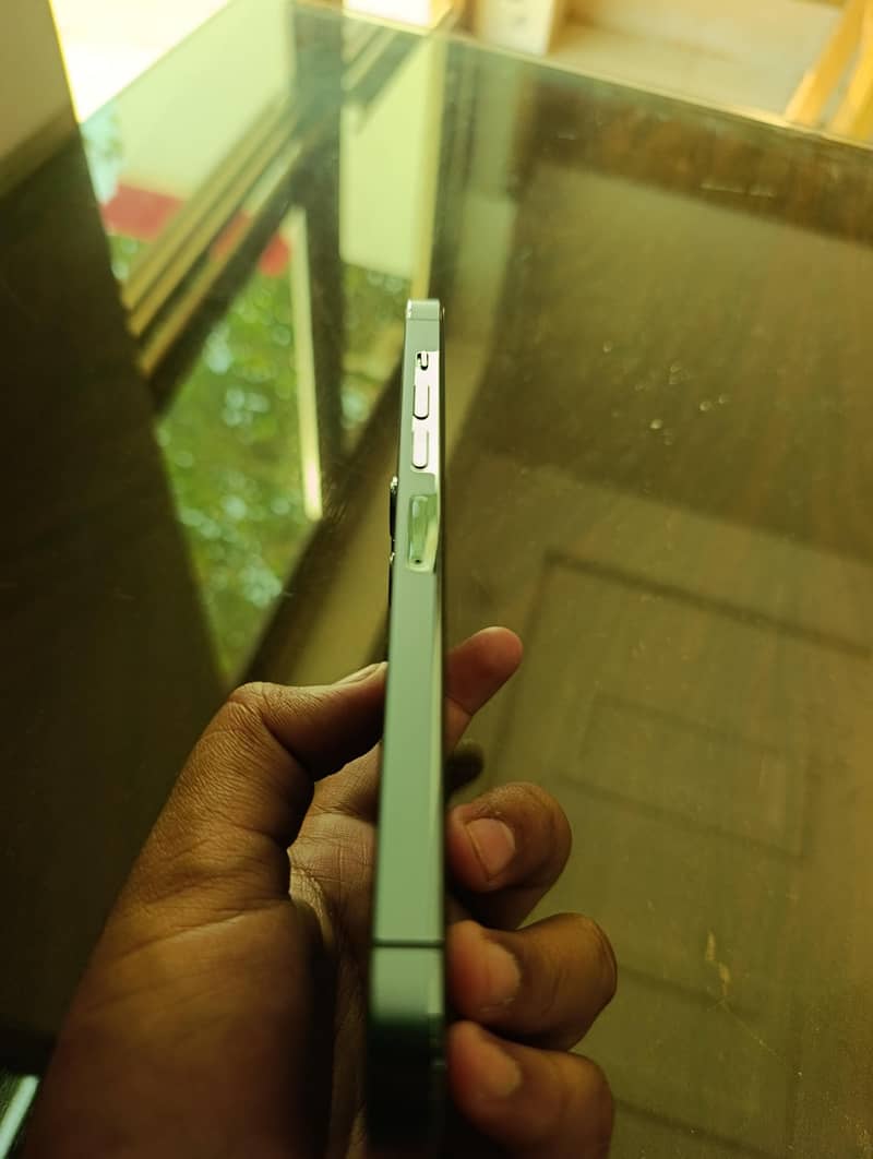 Apple iPhone 13 Pro Max 5