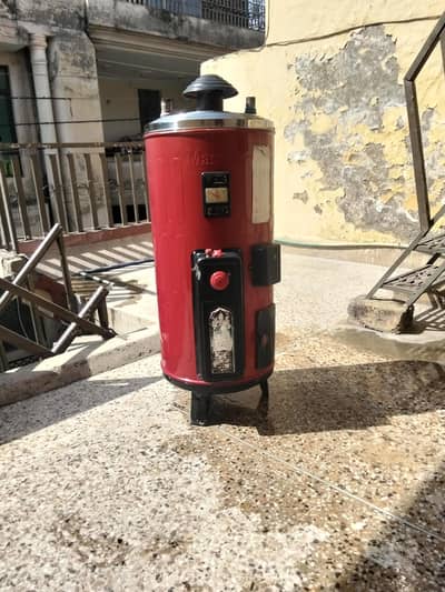 *Master Dual Geyser 35 Gallon For Sale*