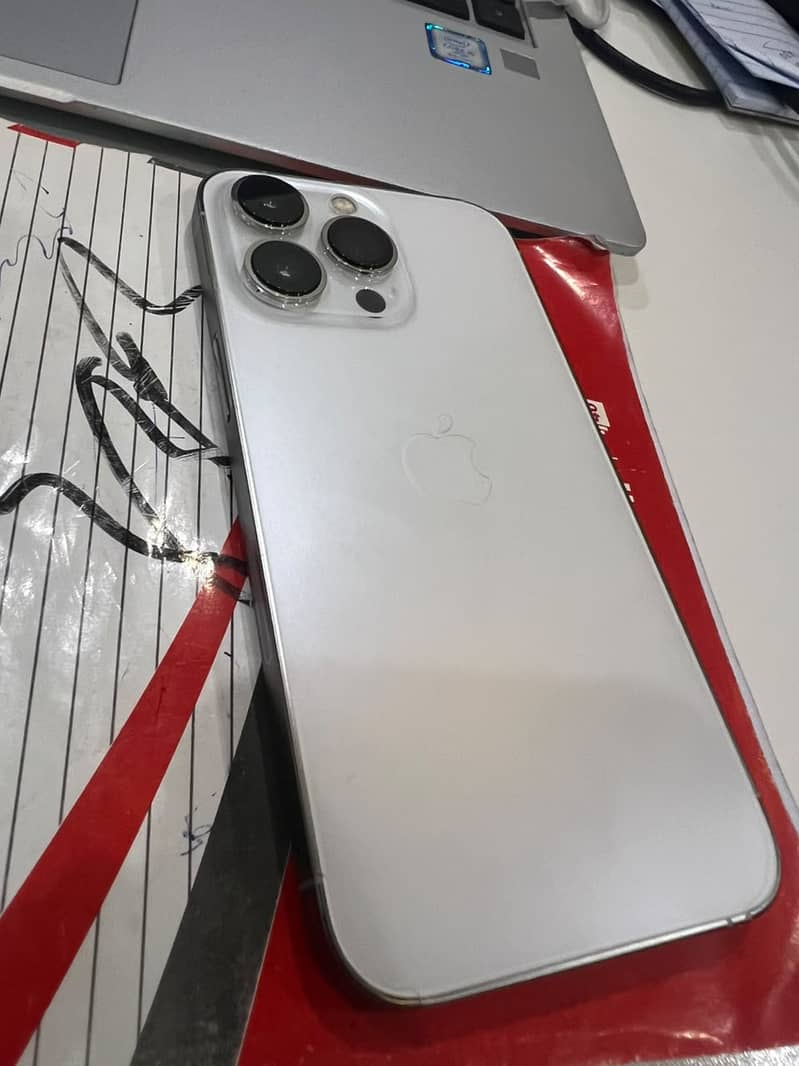 Apple iPhone 13 Pro 1