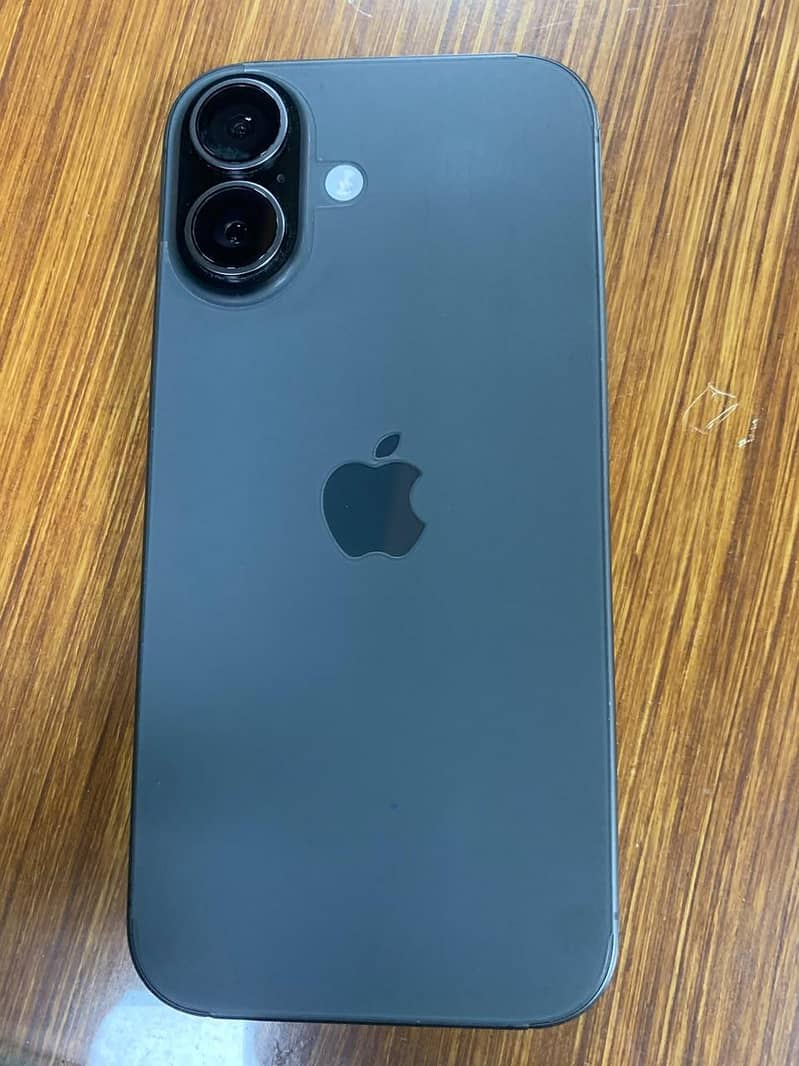 Apple iPhone 17 2