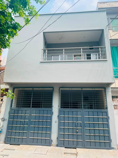 4 Marla used house for sale with gas good location