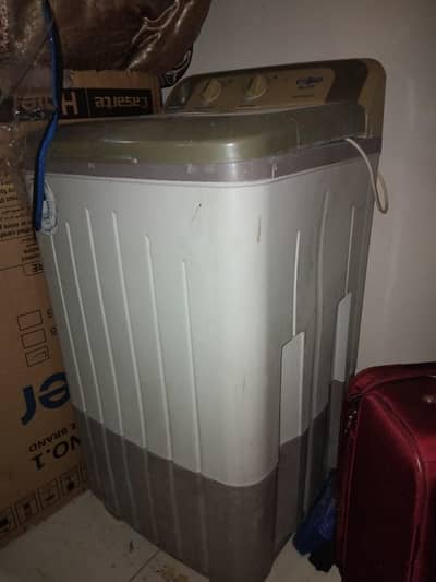 SUPER ASIA LESS THAN A YEAR USED cntct no 03353116461