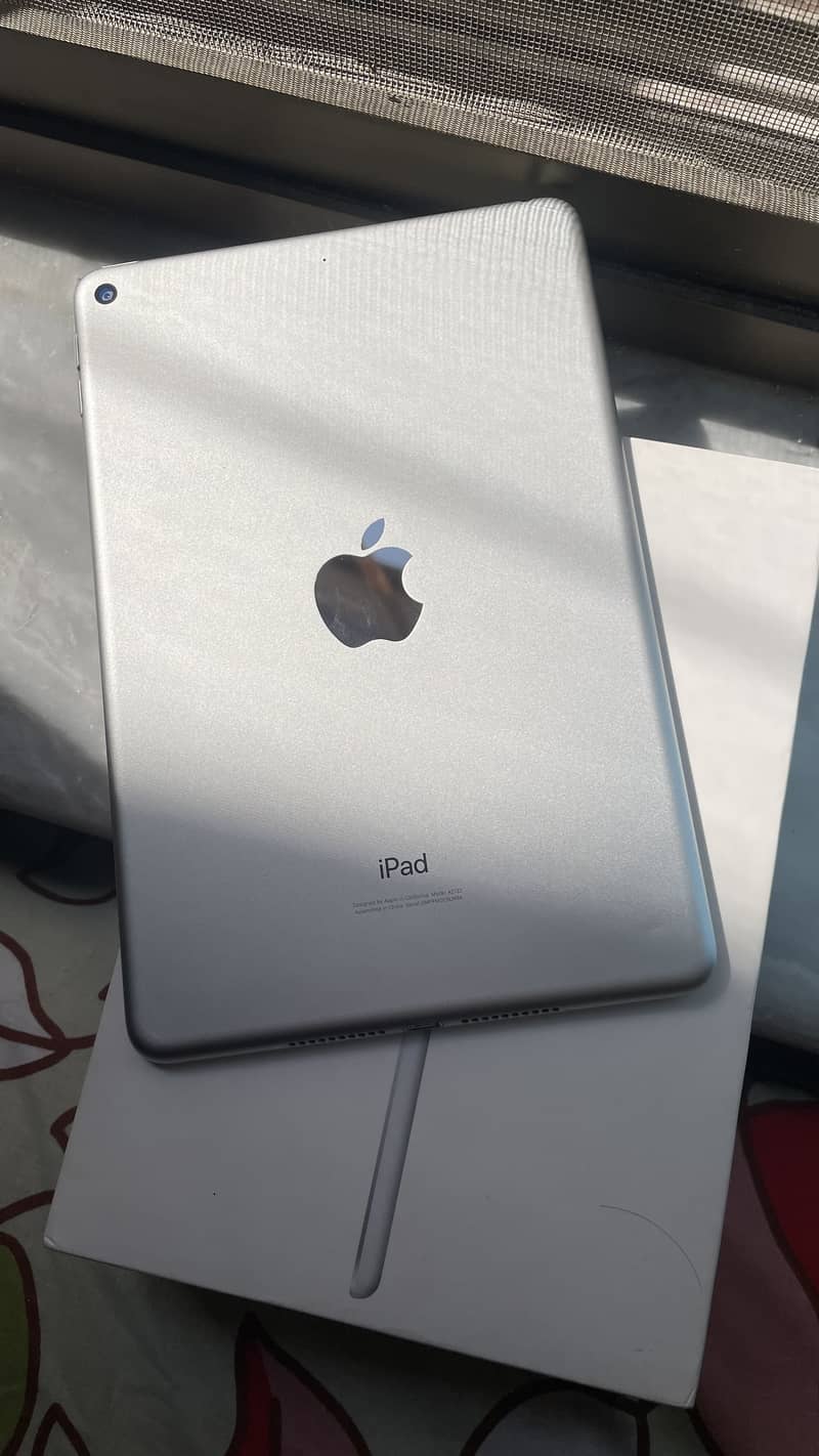 Ipad Mini 5 with box 64gb 0