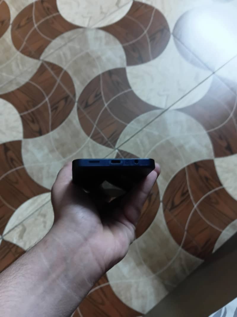Samsung Mobile A06 4