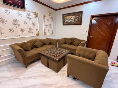 Luxury 6 Seater Sofa Set, Center Table & 4 Stools – Good Condition