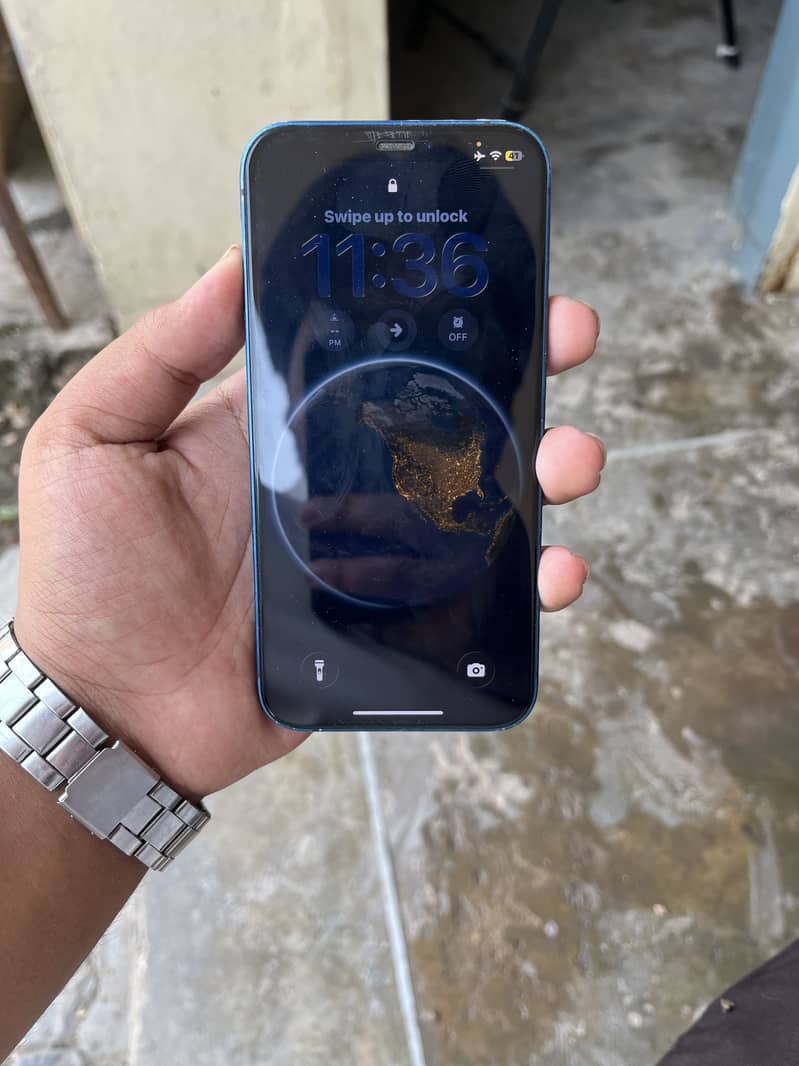 Apple iPhone 12 5